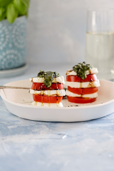 Caprese_Salad_Stacks.jpg